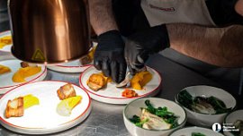 Шаурмисты и повара в Челябинской области стали зарабатывать на треть больше