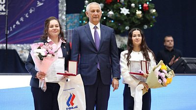 Сурдлимпийские чемпионки по дзюдо получили высшую спортивную награду Магнитогорска