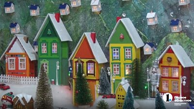 Новогоднюю вселенную создала женщина из Челябинской области