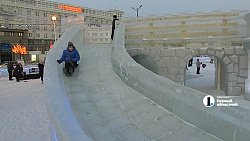 Челябинцы встретили 2016 год с мюзиклом и конкурсами