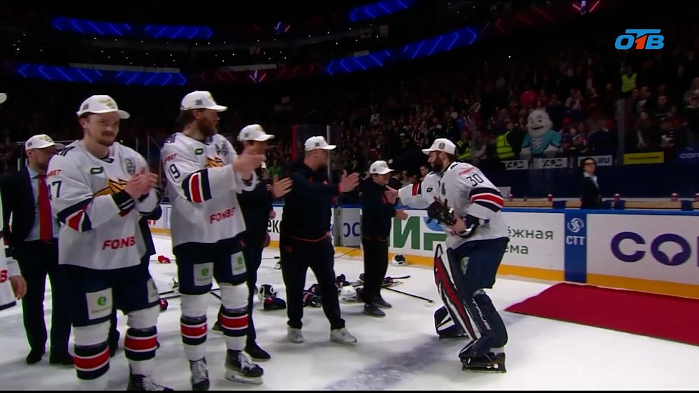 Андрей Разин продлил контракт с «Металлургом»