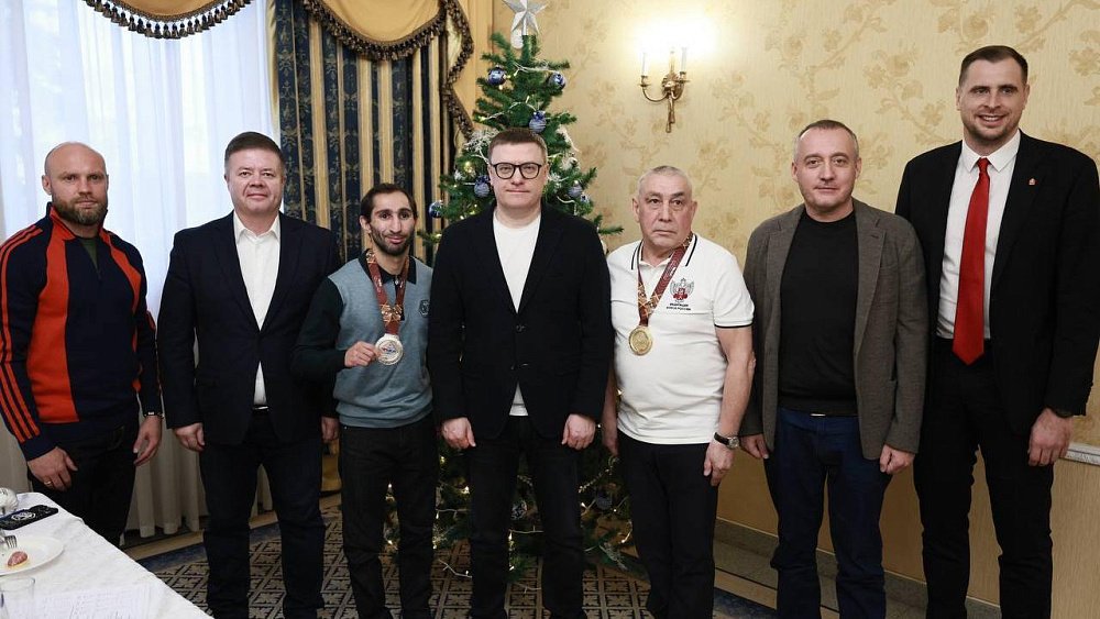 Алексей Текслер призвал вовлекать молодежь Челябинской области в бокс