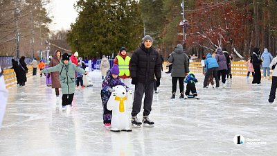 Как в Челябинске работают крупные катки в новогодние праздники