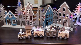 Жители Челябинской области украшают офисы к празднику