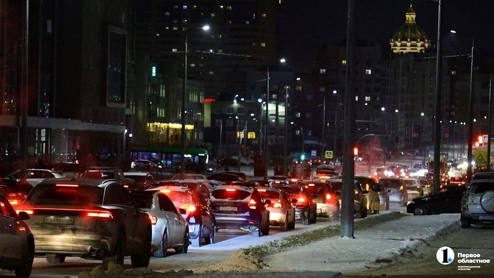 Когда в Новый год такси в Челябинске будет стоить дешевле всего