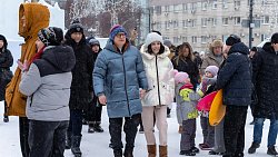 Алексей и Ирина Текслер прогулялись 1 января по центру Челябинска