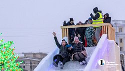 Алексей и Ирина Текслер прогулялись 1 января по центру Челябинска