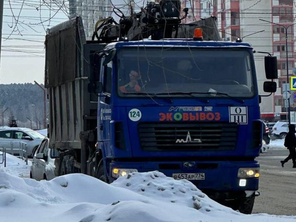 В Челябинской области после снегопада на вывозе ТКО работает более 50 машин