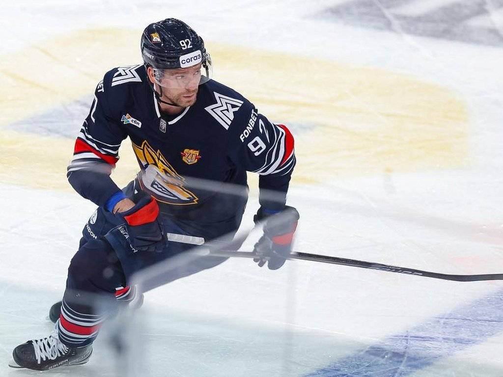 Хоккейный клуб «Металлург» поместил Евгения Кузнецова в список отказов