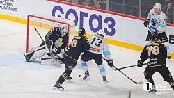 Челябинский «Трактор» остановил лидера «Запада», выиграв у минского «Динамо»