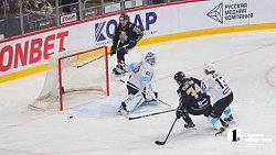 Челябинский «Трактор» остановил лидера «Запада», выиграв у минского «Динамо»