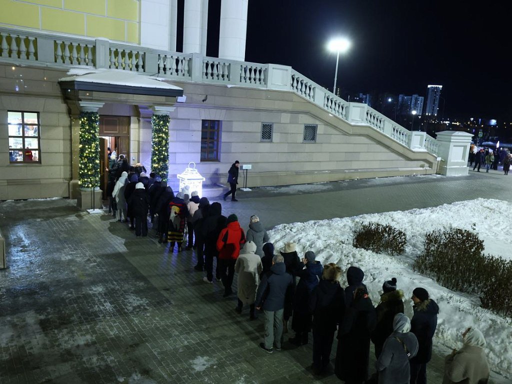 В Рождественскую ночь в Челябинске продлят работу транспорта и усилят охрану