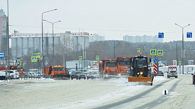 Перед Рождеством улицы Челябинска очищают более 340 машин