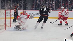 Хоккейный клуб «Трактор» выиграл пятую серию Уральского дерби у «Автомобилиста»