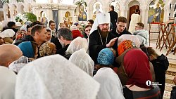 В Челябинске в ночь на 7 января прошла Рождественская служба