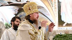 В Челябинске в ночь на 7 января прошла Рождественская служба