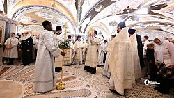 В Челябинске в ночь на 7 января прошла Рождественская служба