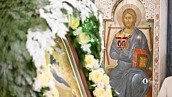 В Челябинске в ночь на 7 января прошла Рождественская служба