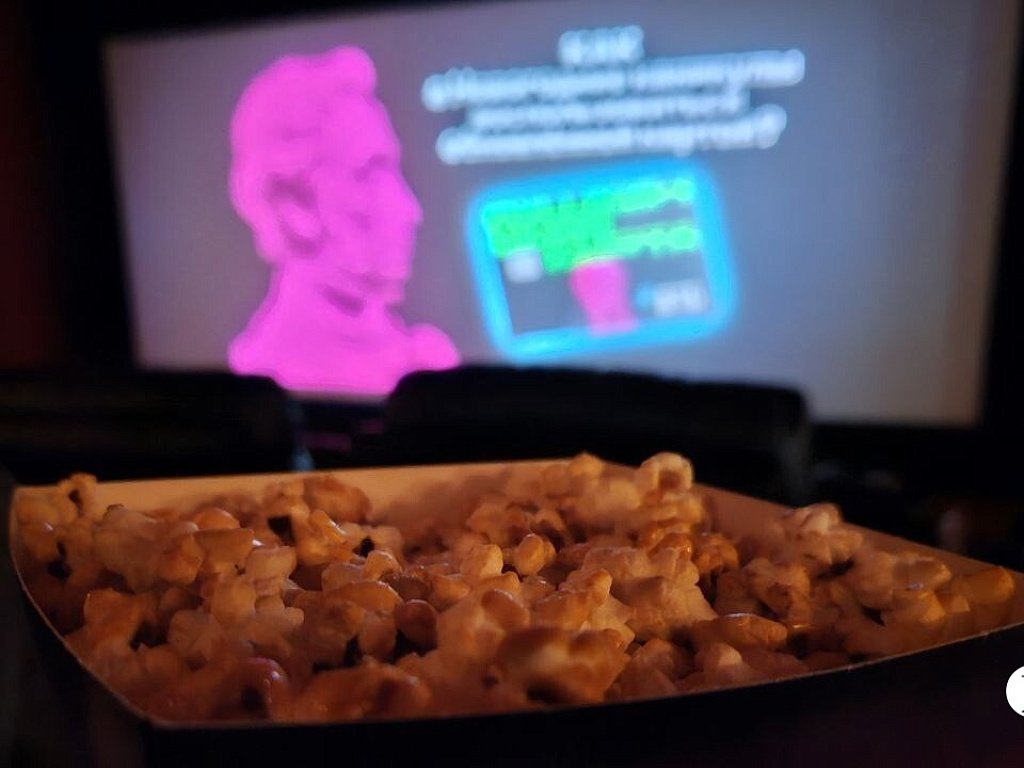 Получить пластиковую «Пушкинскую карту» южноуральцы смогут с 12 января