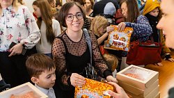 Рождественские елки главы Челябинска посетили 1200 детей