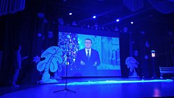 Рождественские елки губернатора провели в Сатке и Аргаяше