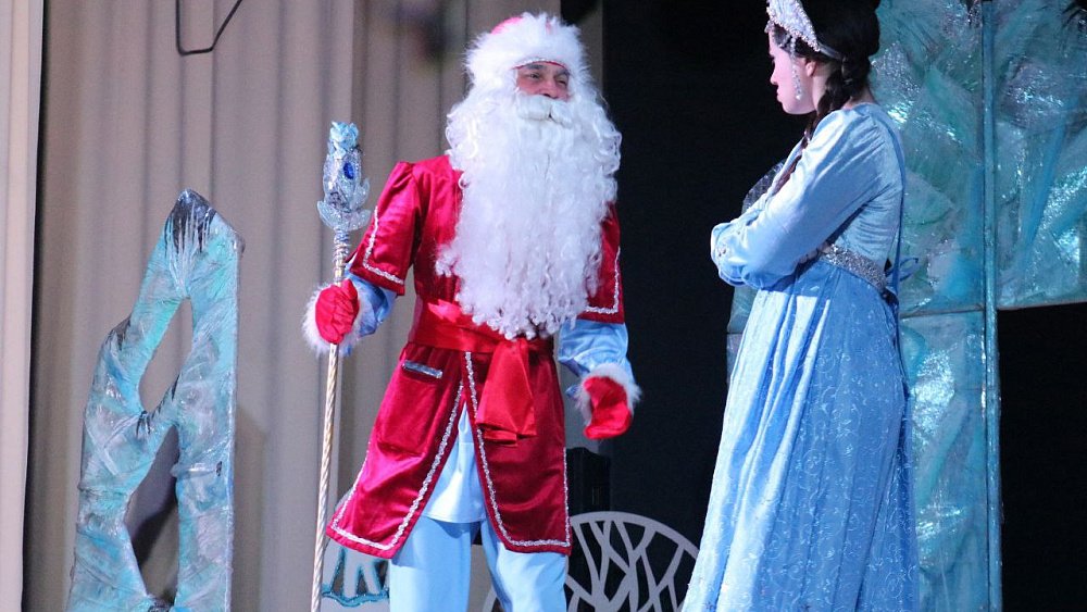 Новогодняя елка губернатора Челябинской области прошла в Верхнеуральске