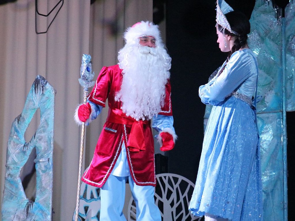 Новогодняя елка губернатора Челябинской области прошла в Верхнеуральске