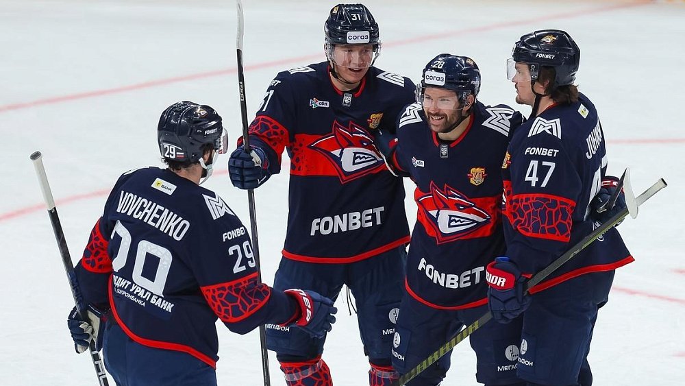 «Металлург» разгромил СКА и продлил результативную серию в КХЛ до 13 матчей