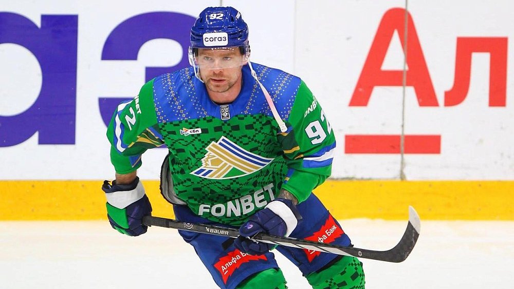 Хоккеист Евгений Кузнецов забил первый гол за «Салават Юлаев» в КХЛ (видео)