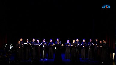 Мужской архиерейский хор «АКСИОС» представил зрителям духовную концертную программу