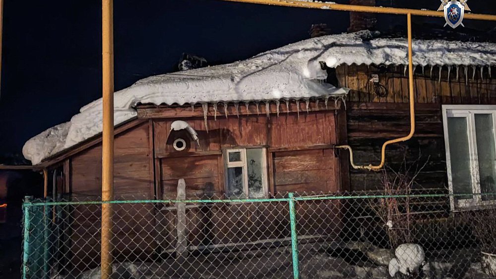 СК возбудил уголовное дело после гибели 7‑летней девочки на пожаре под Ашой