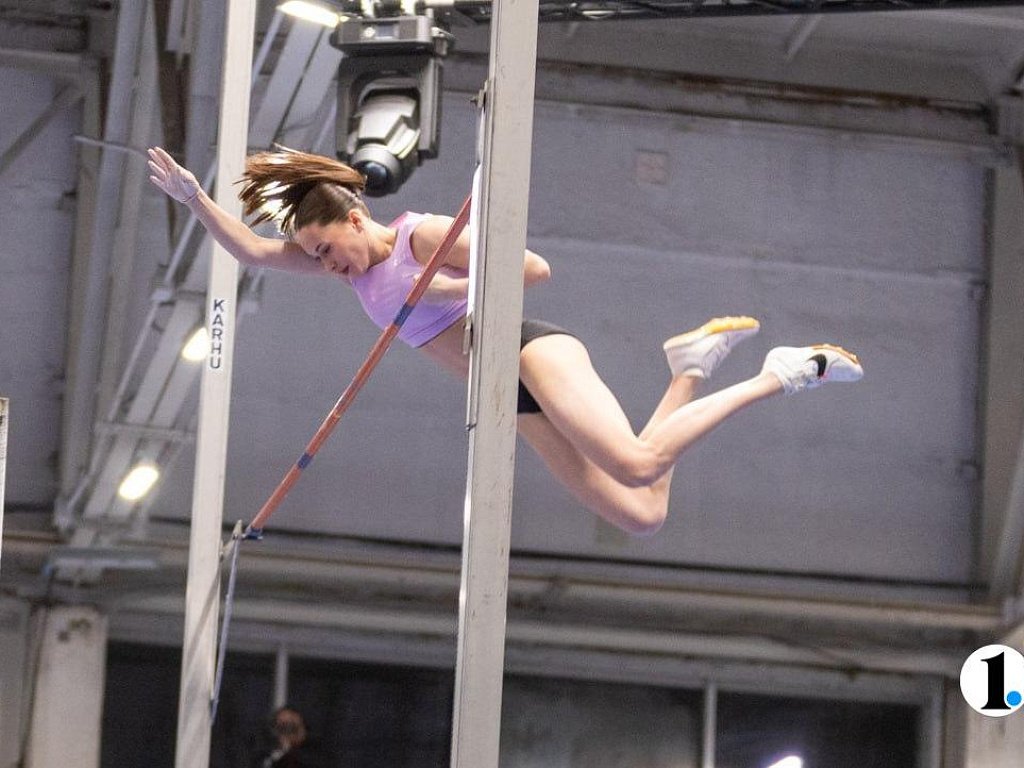 Легкоатлетка Полина Кнороз установила рекорд на мемориале Лукашевича и Середкина в Челябинске