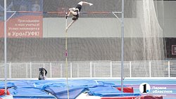 Легкоатлетка Полина Кнороз установила рекорд на мемориале Лукашевича и Середкина в Челябинске