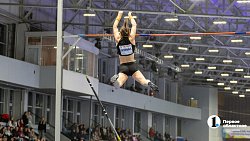 Легкоатлетка Полина Кнороз установила рекорд на мемориале Лукашевича и Середкина в Челябинске