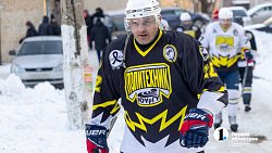 В Челябинске прошел товарищеский хоккейный матч памяти Владимира Ляпкало