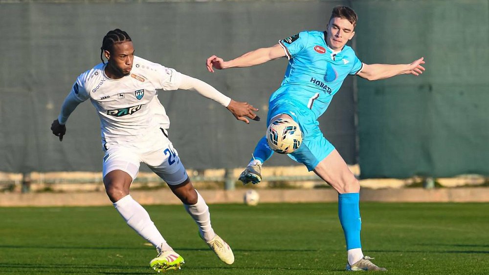 Футбольный клуб «Челябинск» выиграл первый контрольный матч зимнего межсезонья