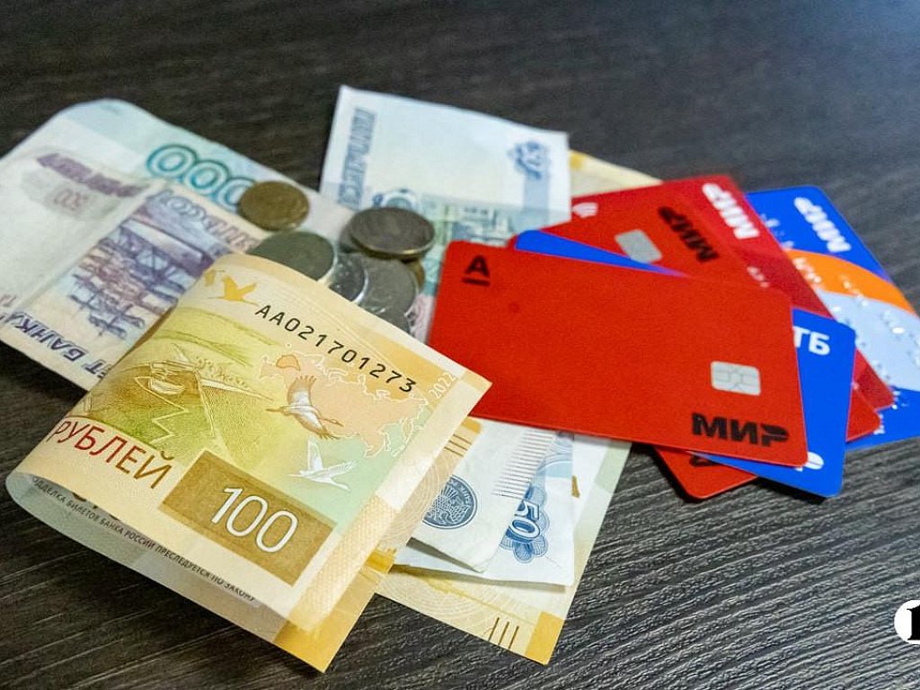 18-летнюю челябинку подозревают в посредничестве при отмывании 10 млн рублей