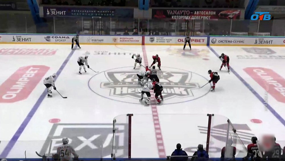 «Белые Медведи» в гостях обыграли «Спутник»