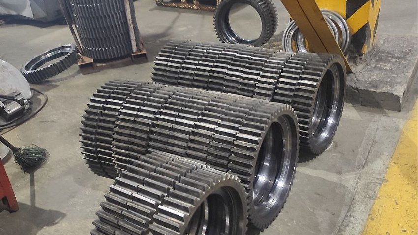 Челябинский завод с помощью льготного займа наладит выпуск деталей для гусеничной техники