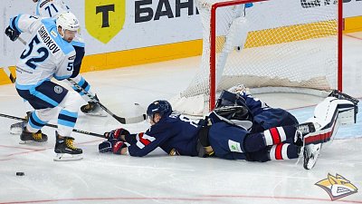 «Металлург» уступил «Сибири» и прервал серию из 9 побед кряду в КХЛ