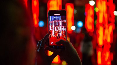 Челябинские художники прошли на фестиваль светового искусства «Не темно»