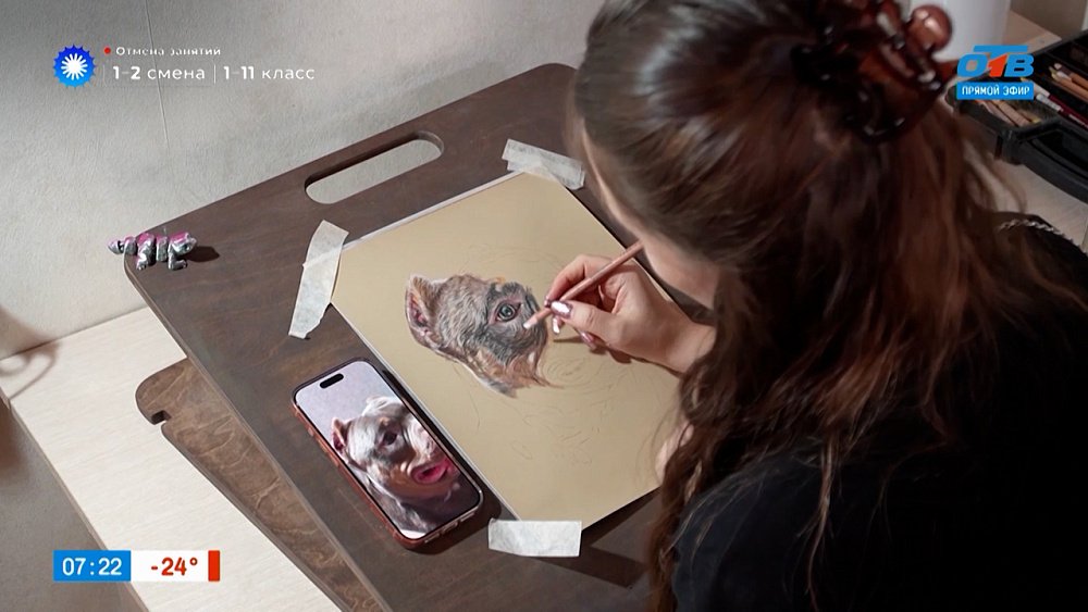 Живой взгляд с «хвостатого» портрета в сюжете «Художник-анималист»