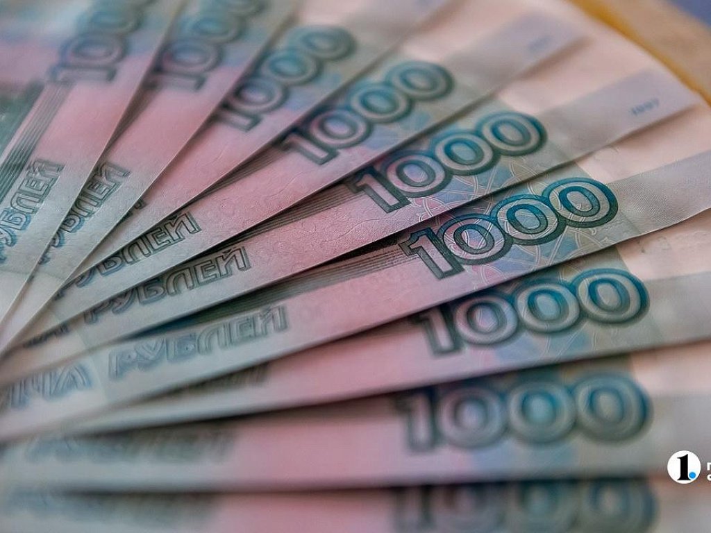 В Кыштыме приставы нашли должницу в квартире сожителя за холодильником