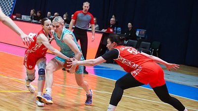 Баскетболистки «Металлурга» уверенно движутся к чемпионству в Высшей лиге