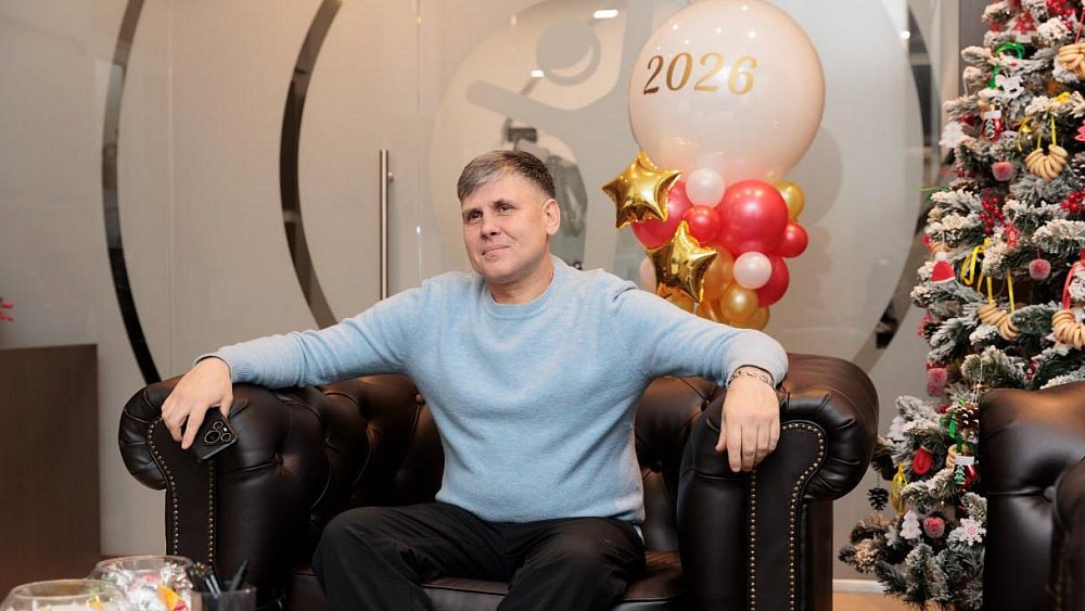 Строитель из Челябинской области выиграл миллион, почесав ладонь