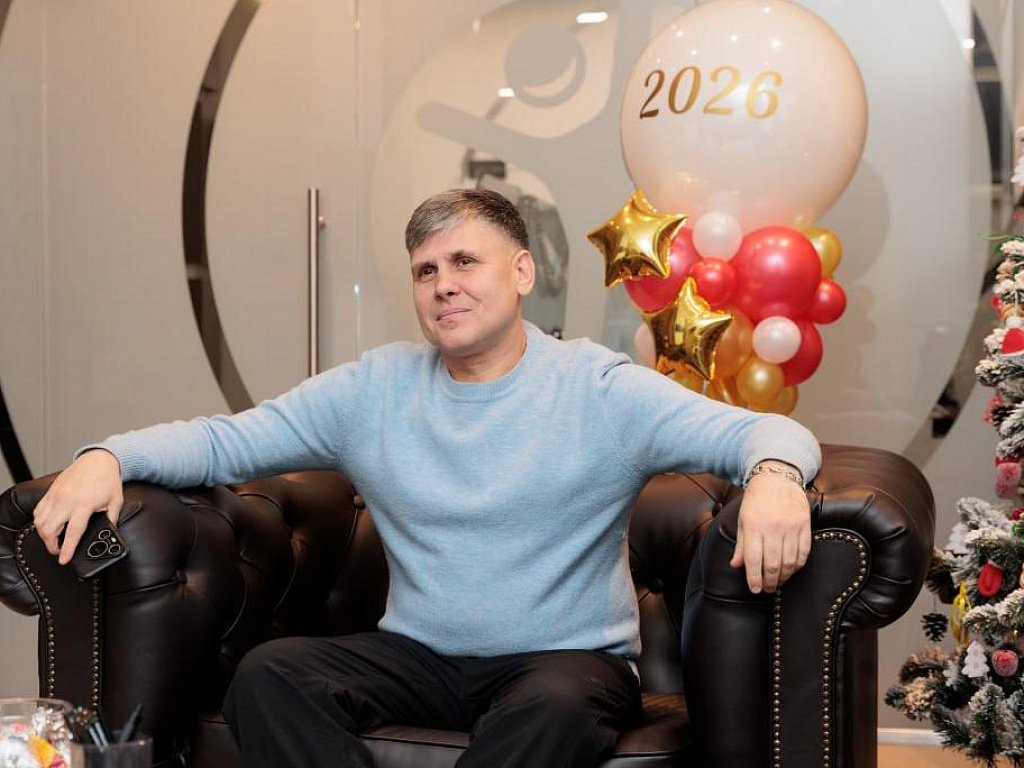 Строитель из Челябинской области выиграл миллион, почесав ладонь