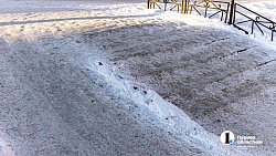 Жители Челябинска жалуются на гололед