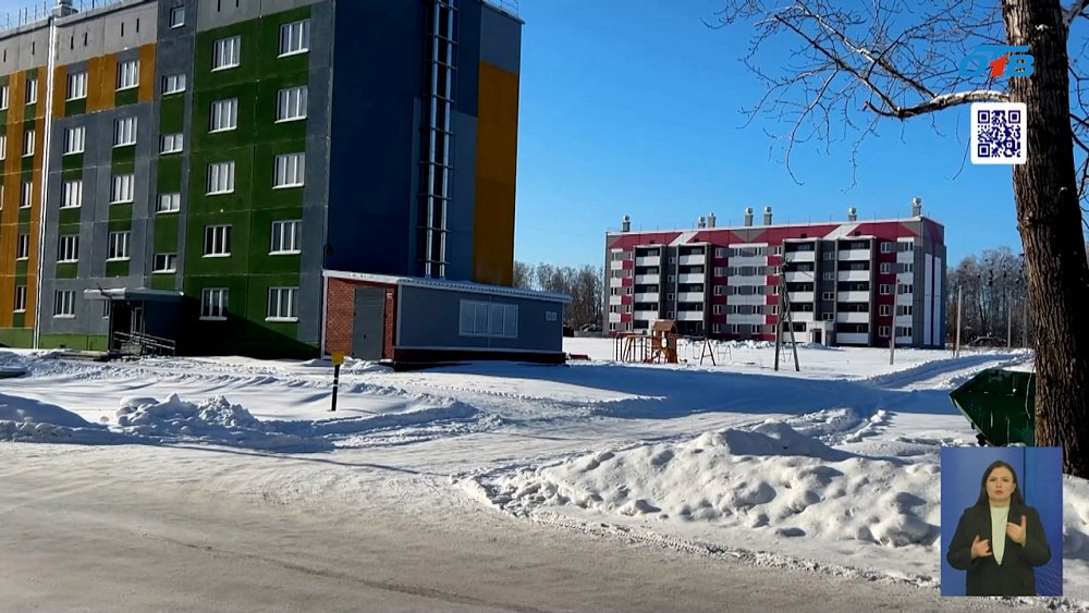 В Чебаркульском районе дети-сироты получили ключи от новых квартир