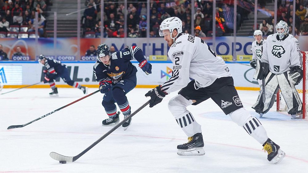 «Металлург» в четвертый раз в сезоне выиграл южноуральское дерби у «Трактора»