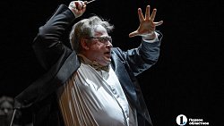 «Человек за объективом видит больше»: в Челябинске открылась фотовыставка Олега Каргаполова